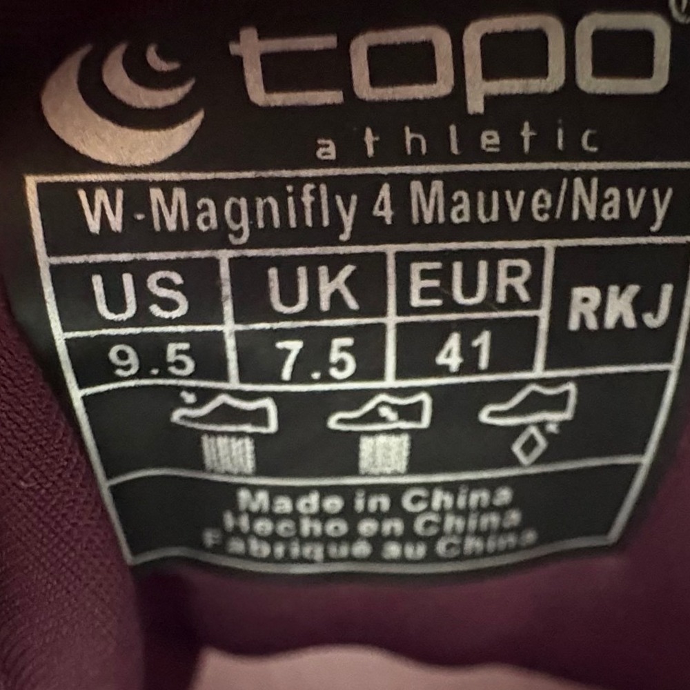 Topo Athletic Magnifly 4 Women's Size 9.5 Purple Blue White Running Shoes - Picture 8 of 8